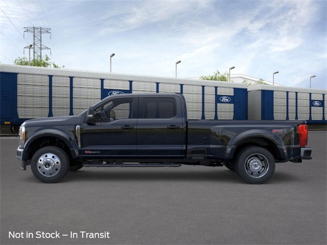 2026 Ford F-450 photo 2