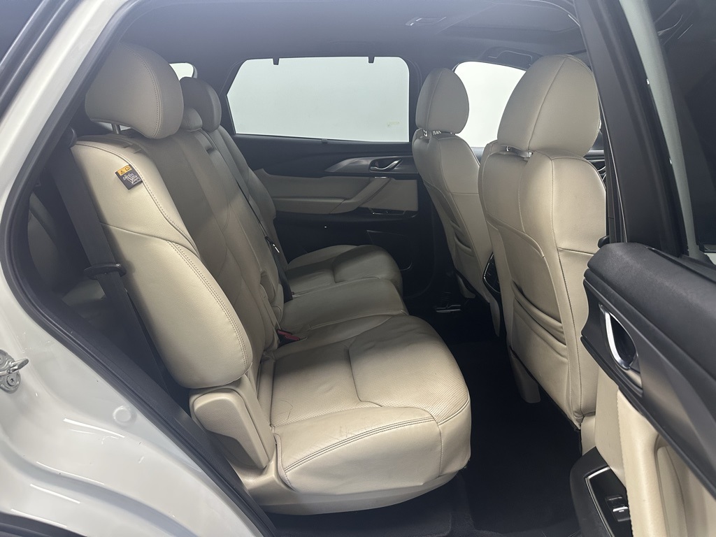 2016 Mazda CX-9 Grand Touring photo 19