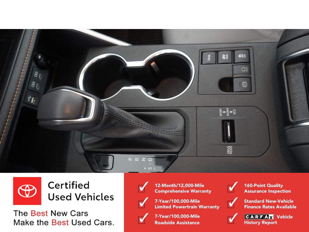 2023 Toyota Highlander Hybrid Bronze Edition photo 24