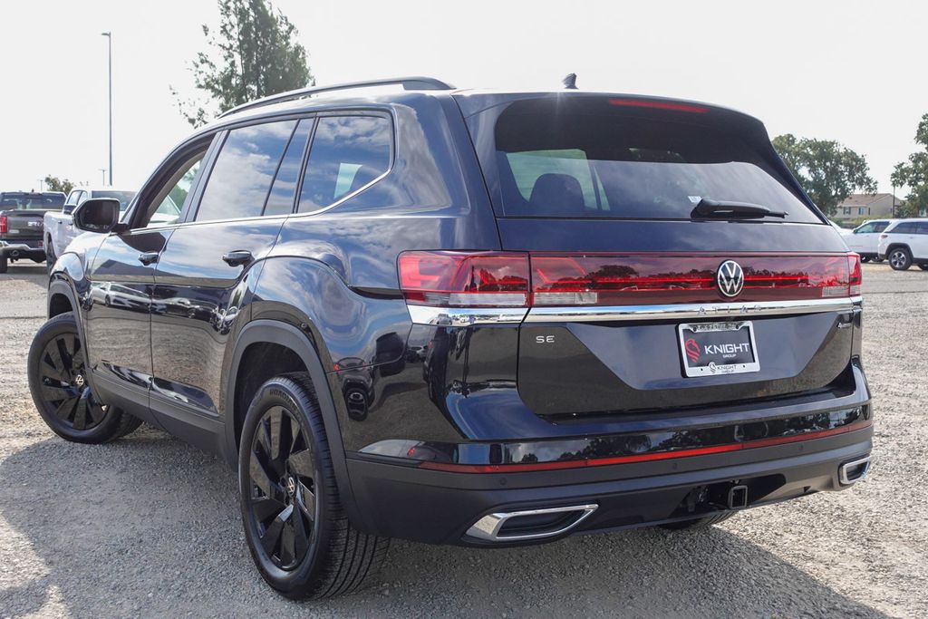 2026 Volkswagen Atlas SE Technology photo 9