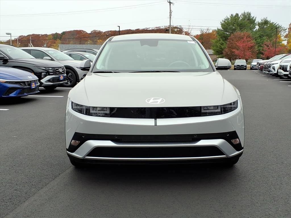 2026 Hyundai Ioniq 5 SEL photo 2