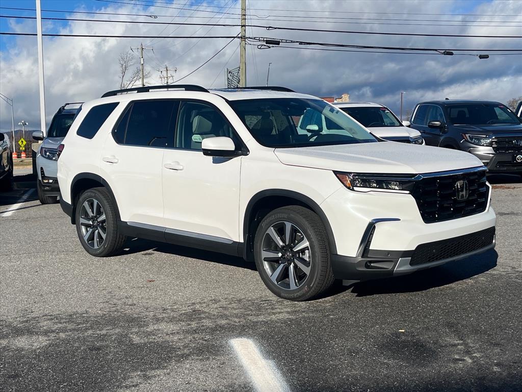 2025 Honda Pilot Elite's photo
