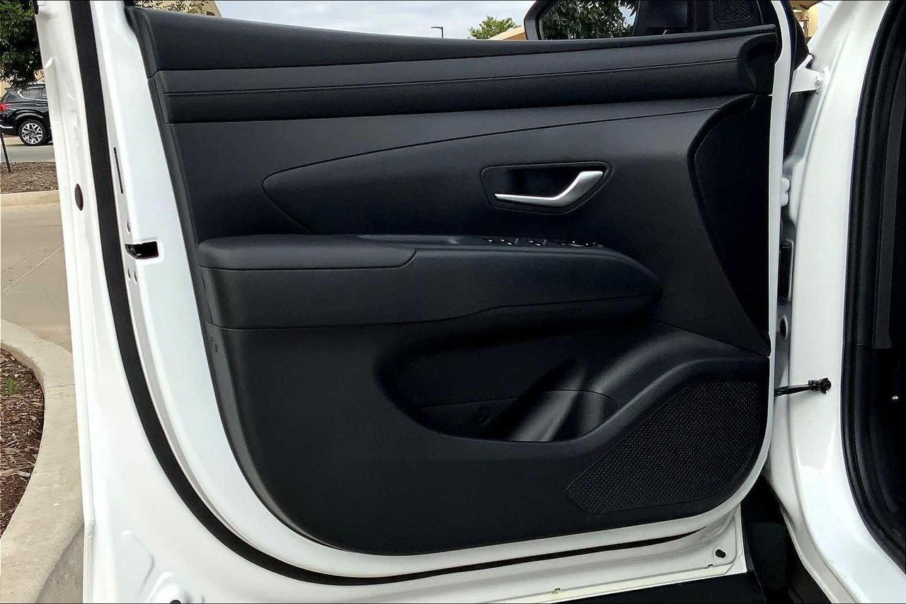 2026 Hyundai Santa Cruz SEL Activity photo 10