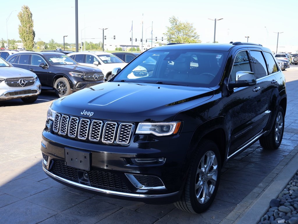 2019 Jeep Grand Cherokee Summit photo 2