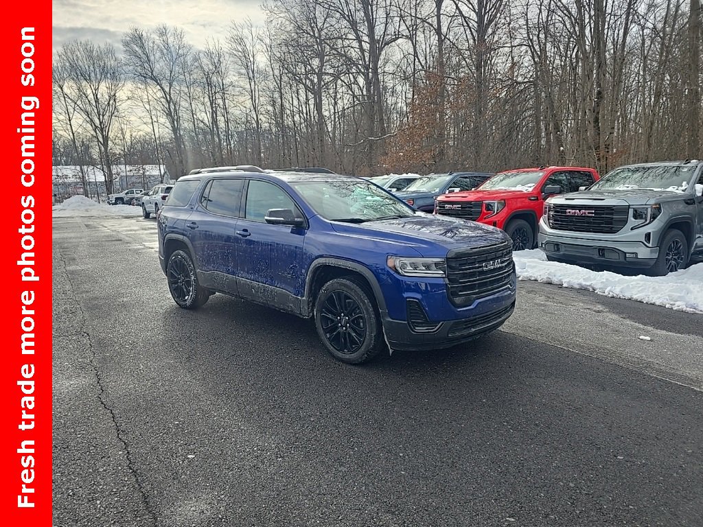2023 GMC Acadia SLE's photo