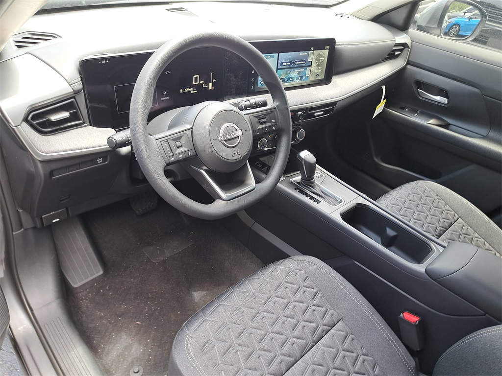 2025 Nissan Kicks SV photo 15