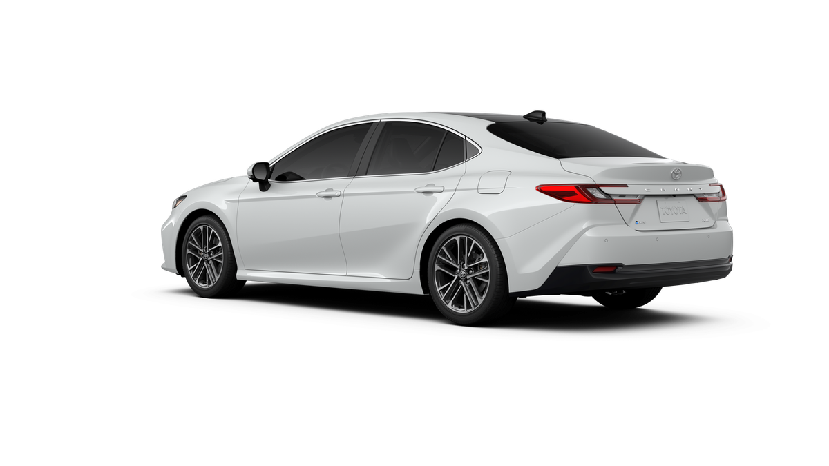 2025 Toyota Camry XLE photo 38