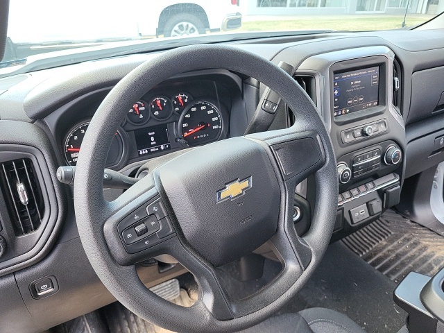 2024 Chevrolet Silverado 1500 Custom photo 5