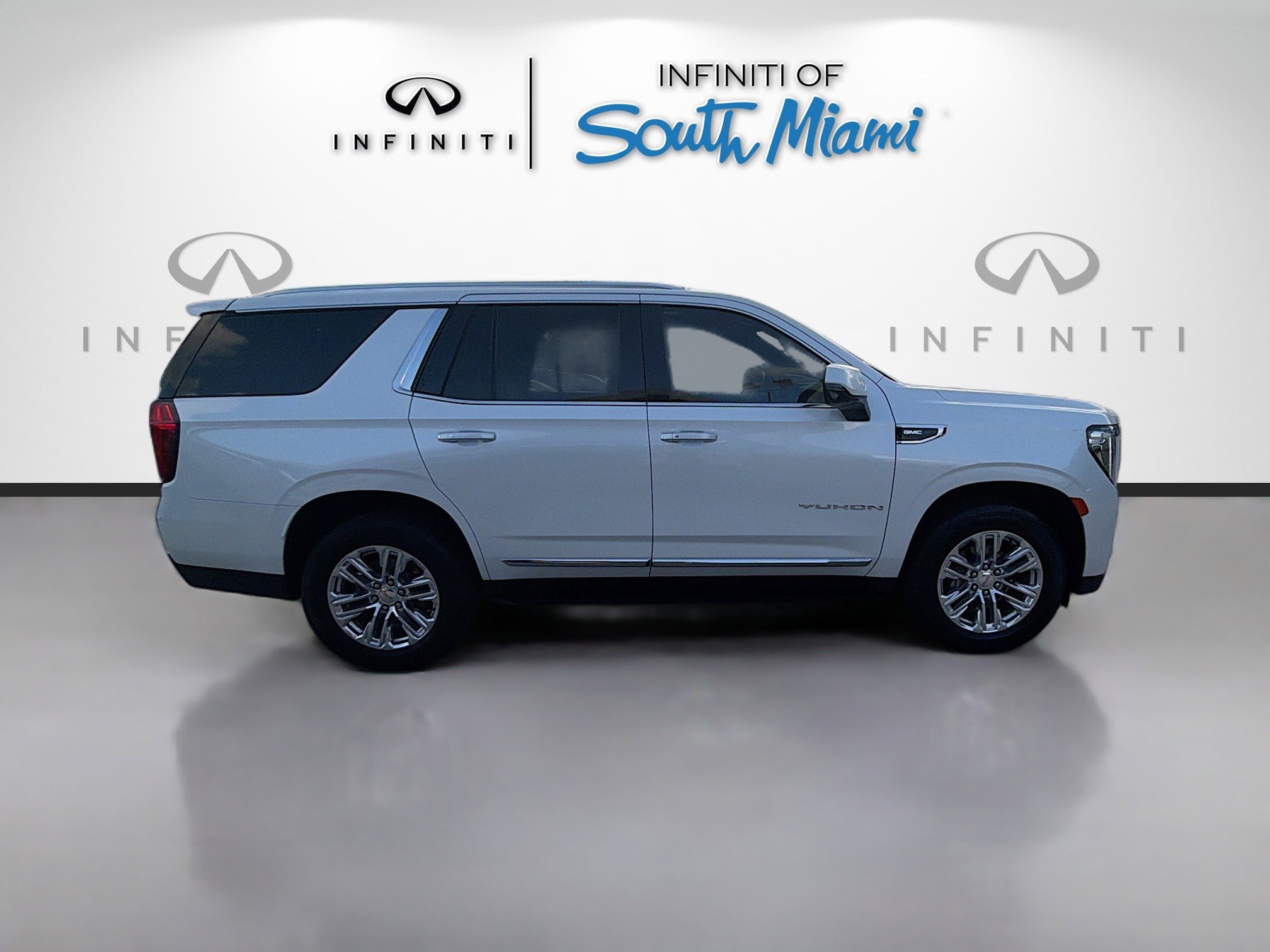 2022 Gmc Yukon SLT photo 4