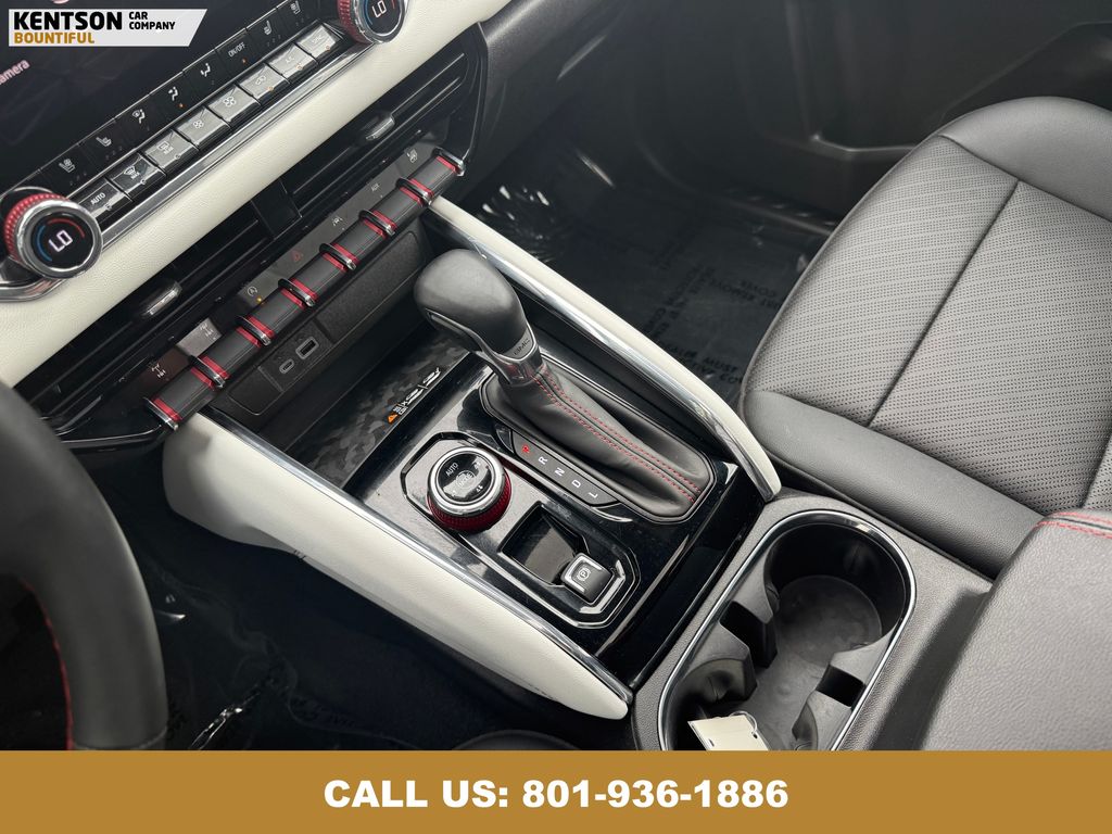 2024 Gmc Canyon AT4X photo 24