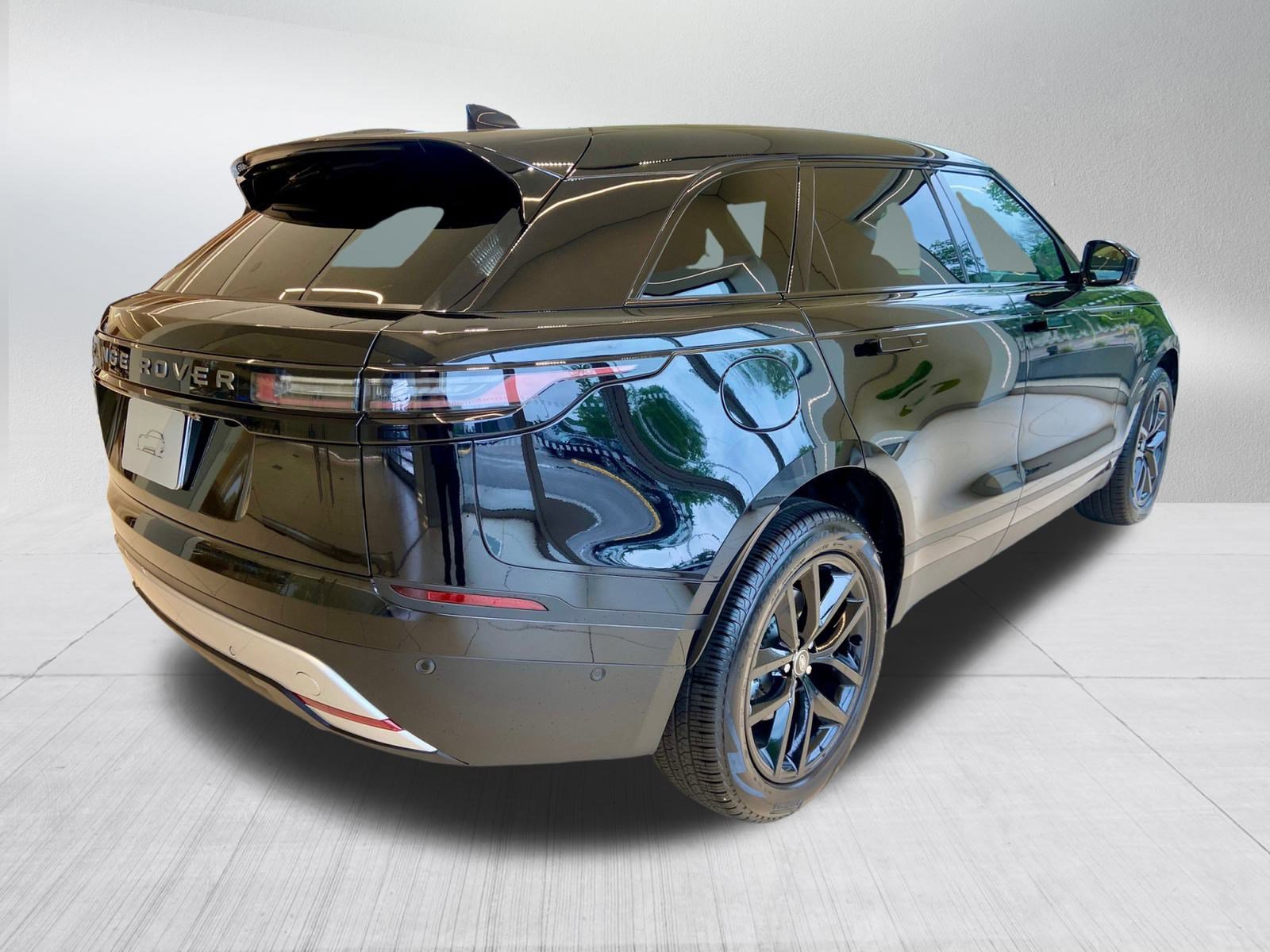 2026 Land Rover Range Rover Velar S photo 2