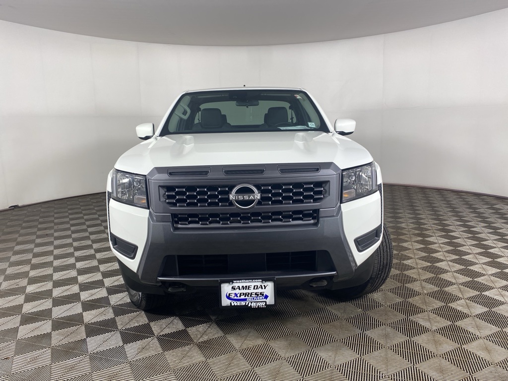 2025 Nissan Frontier SV photo 5