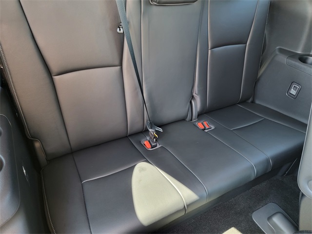 2023 Toyota Highlander Limited photo 12
