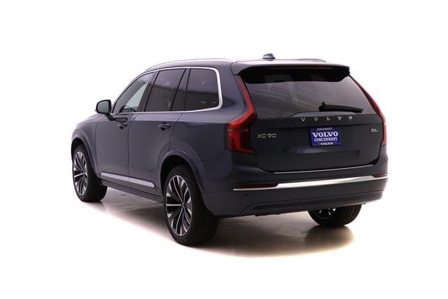 2026 Volvo XC90 Plus photo 5