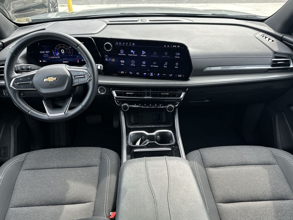 2024 Chevrolet Traverse photo 18