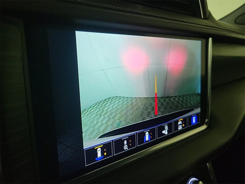 2023 GMC YUKON - Image 19