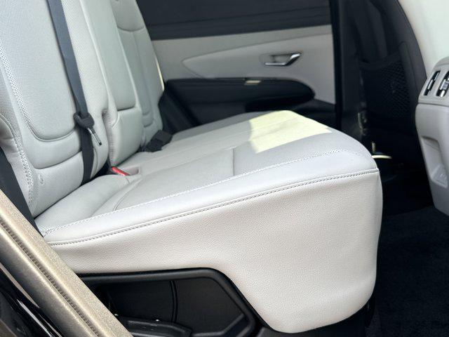 2025 Hyundai Tucson Limited photo 14
