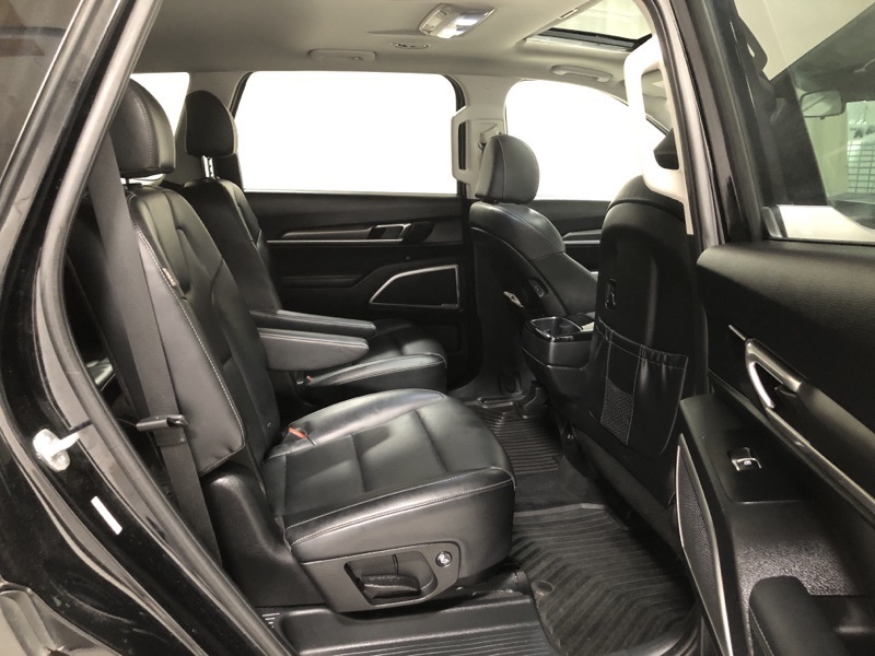 2024 Kia Telluride S photo 10