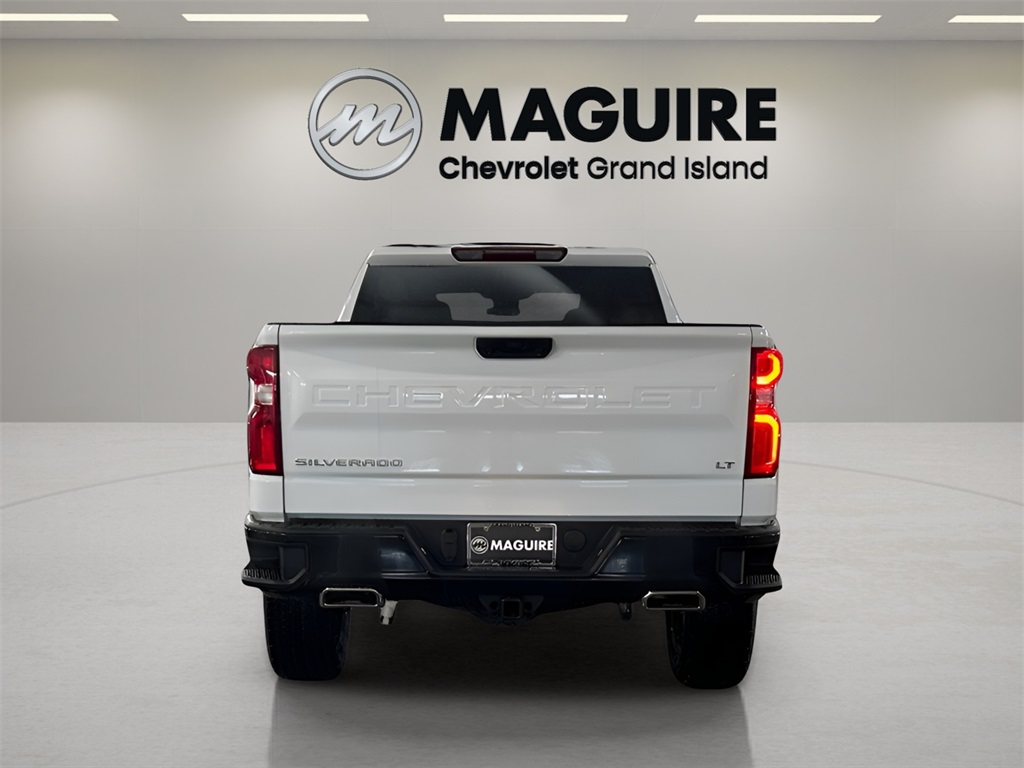 2024 Chevrolet Silverado 1500 LT Trail Boss photo 2