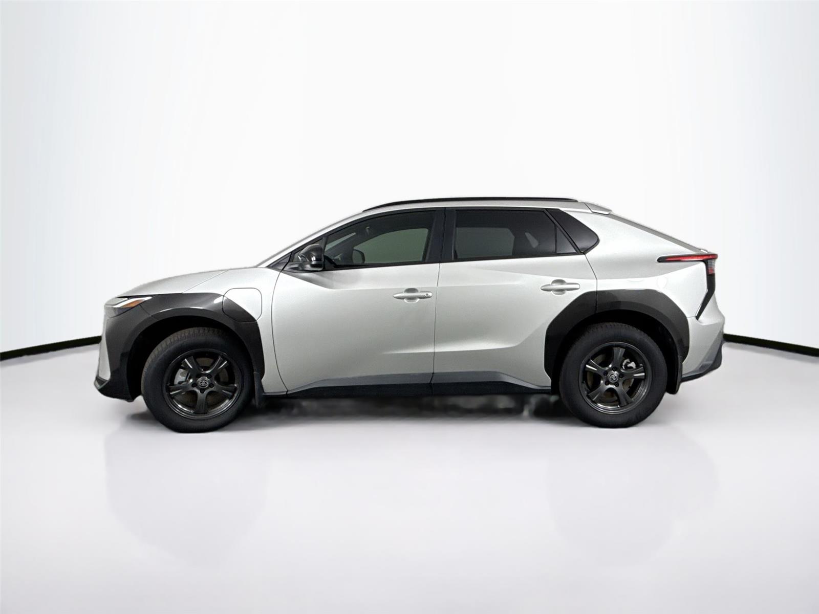 2024 Toyota bZ4X XLE photo 9