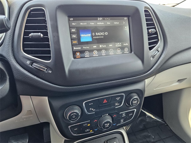2020 Jeep Compass Latitude photo 18