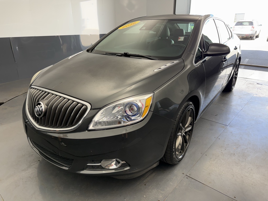 2016 Buick Verano Sport Touring photo 3