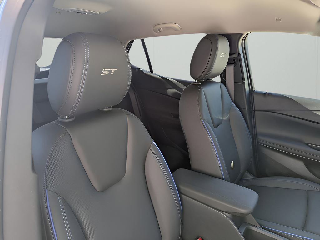 2026 Buick Encore GX Sport Touring photo 18