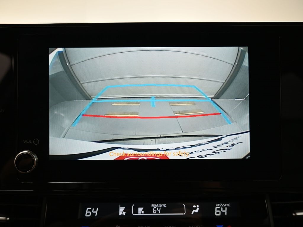 2025 Toyota Sienna LE photo 20