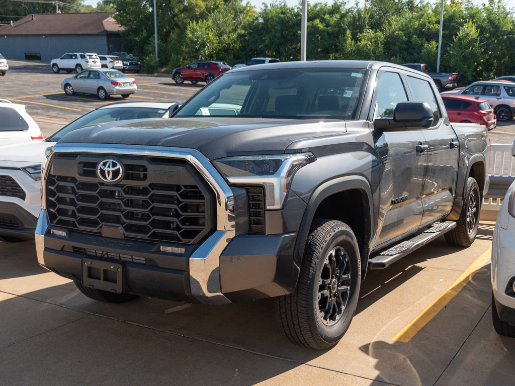 2023 Toyota Tundra SR5 photo 3