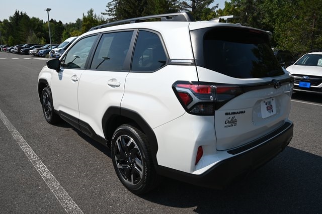 2025 Subaru Forester Limited photo 2