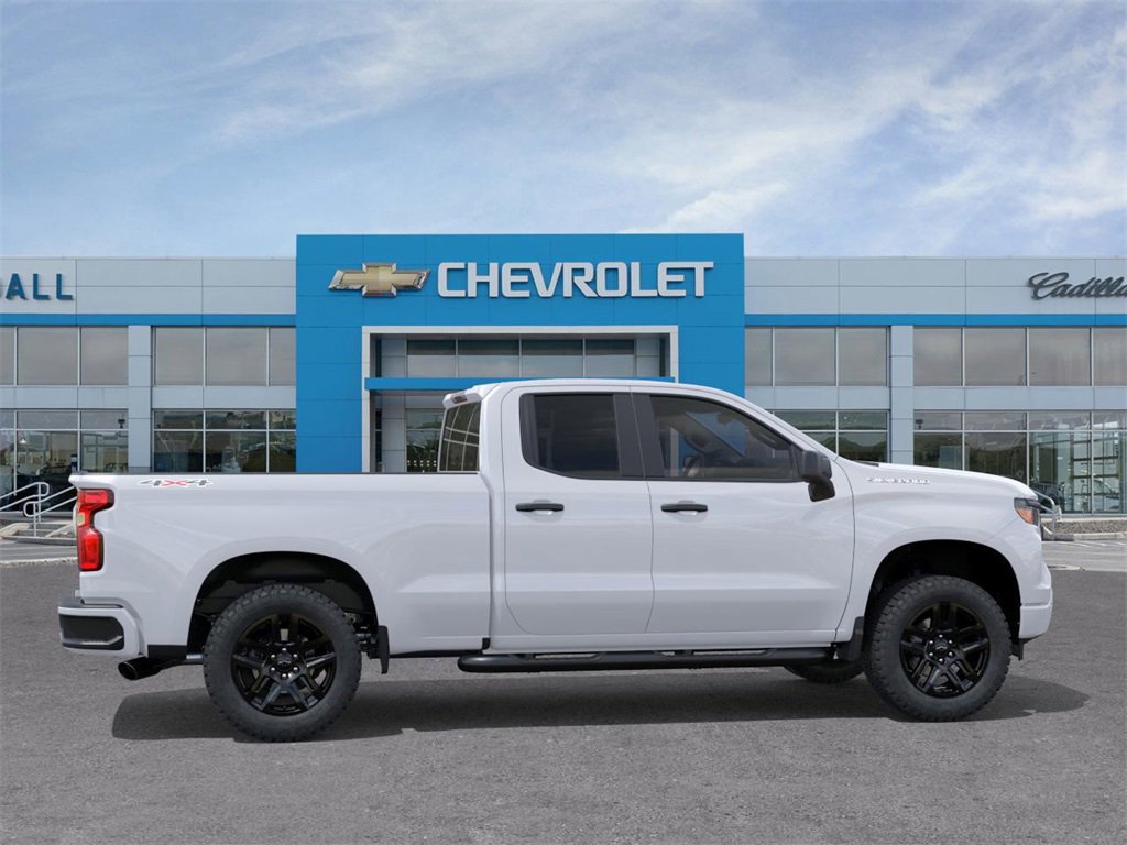 2026 Chevrolet Silverado 1500 Custom photo 4