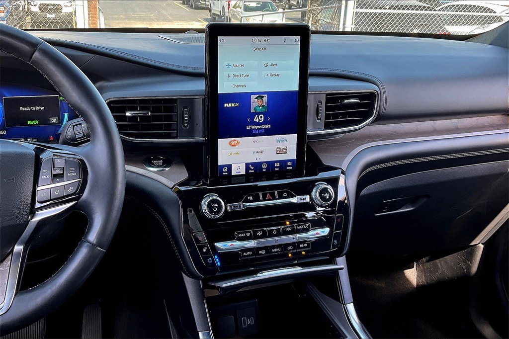 2023 Ford Explorer Platinum photo 4