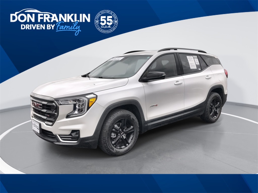 2022 GMC Terrain AT4's photo