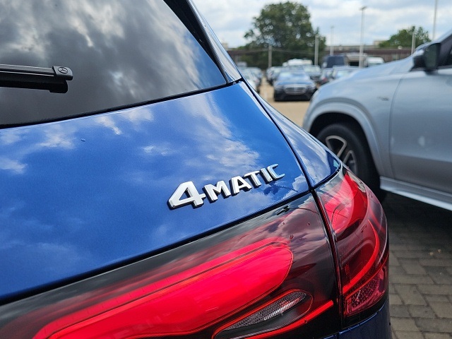 2026 Mercedes Benz GLC 300 4MATIC photo 6