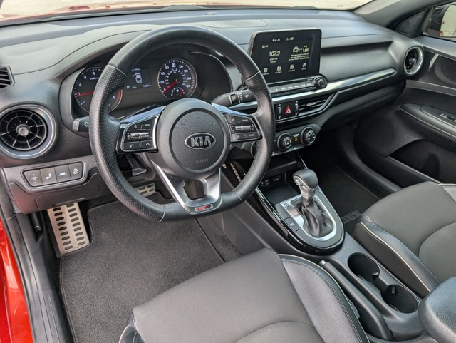 2021 Kia Forte GT-Line photo 4