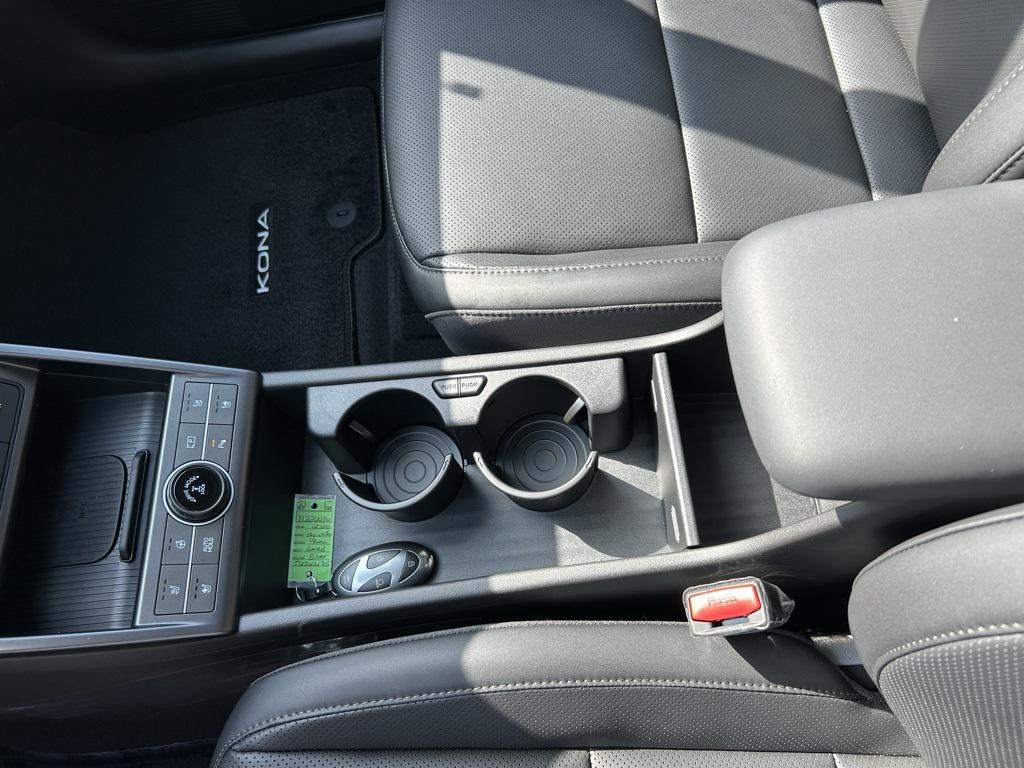 2026 Hyundai Kona Limited photo 15