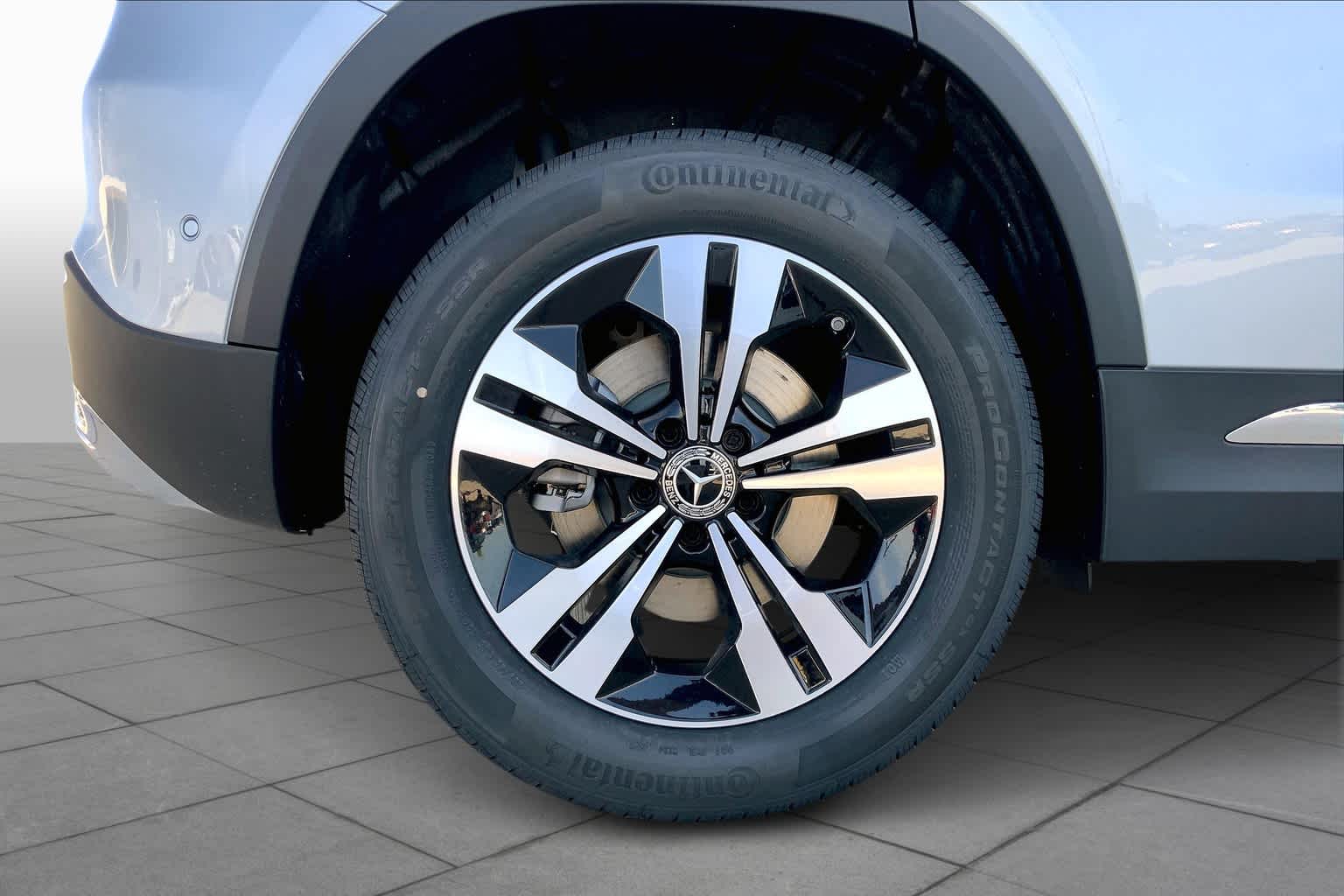 2024 Mercedes Benz GLA 250 photo 11