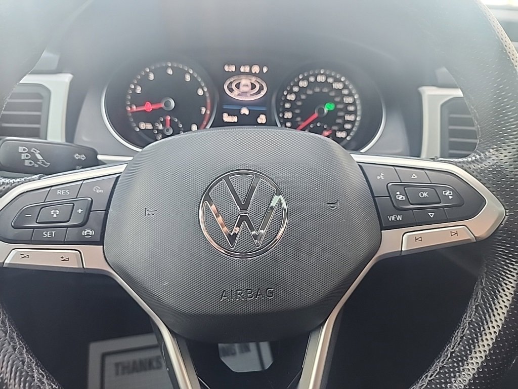 2021 Volkswagen Atlas V6 SE Technology R-Line photo 3