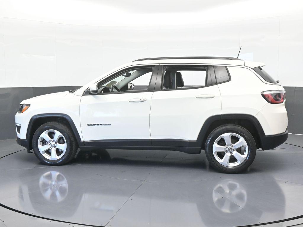 2020 Jeep Compass Latitude photo 3