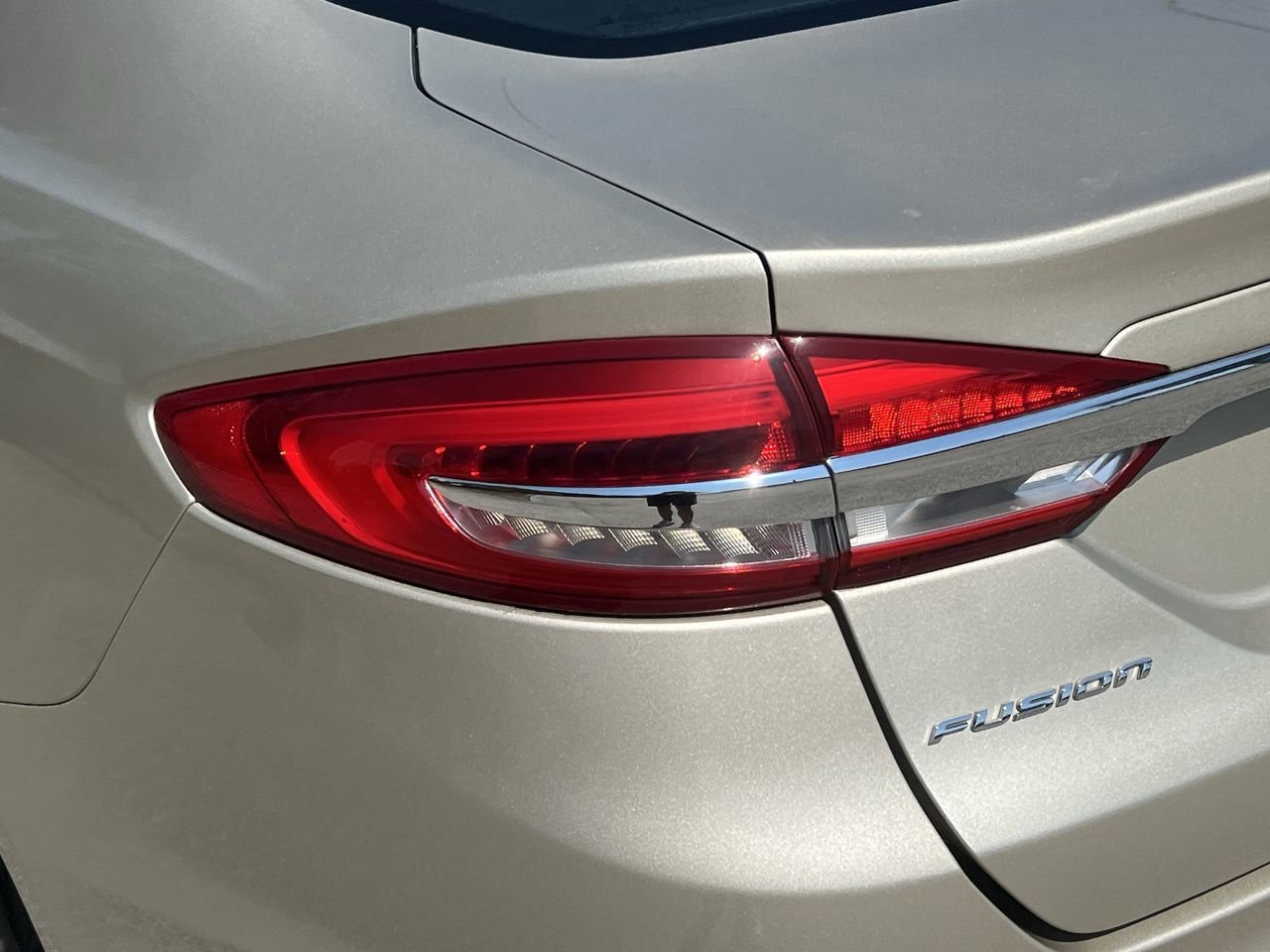 2018 Ford Fusion Hybrid S photo 7