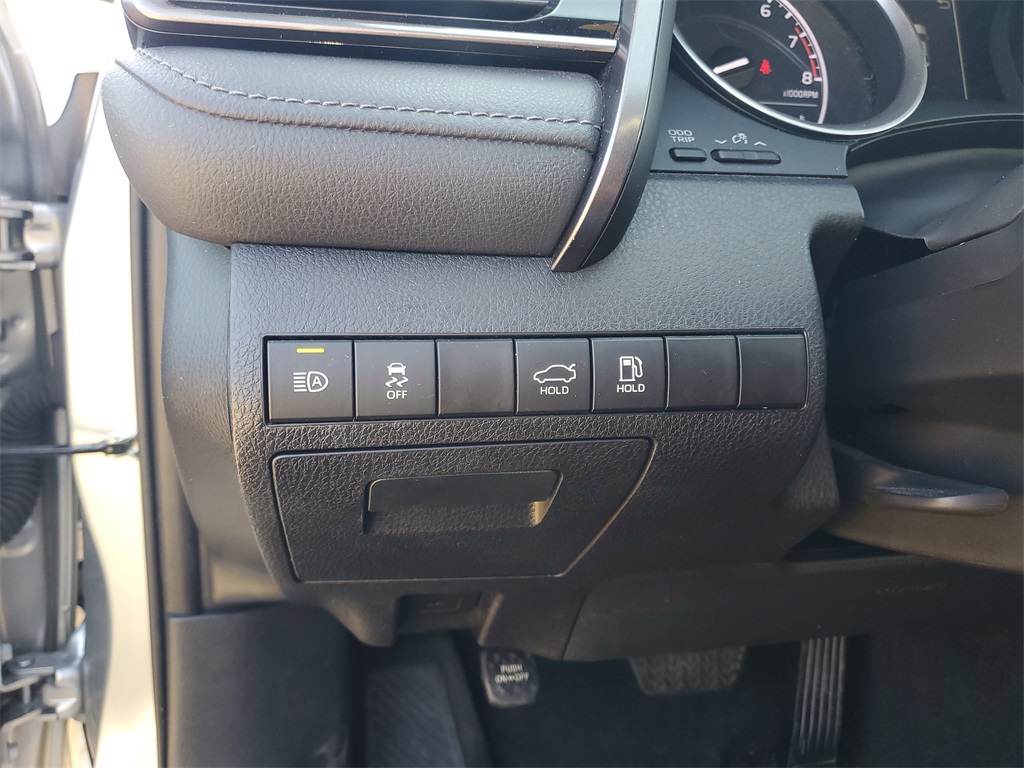2023 Toyota Camry LE photo 14