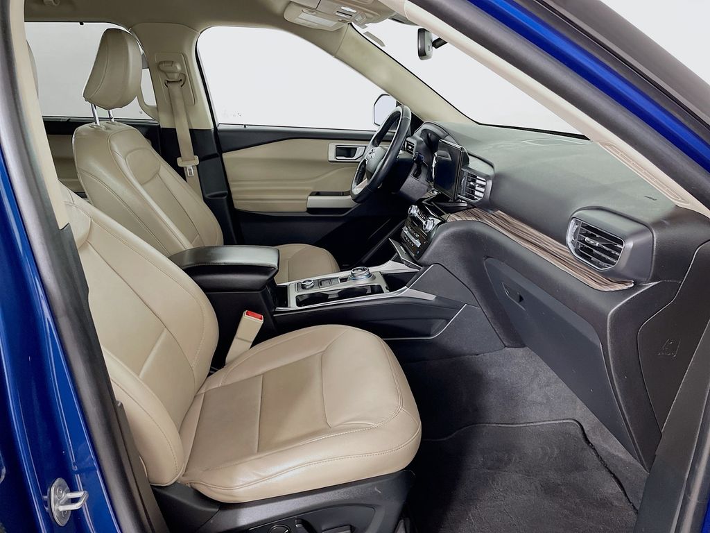 2022 Ford Explorer Limited photo 26