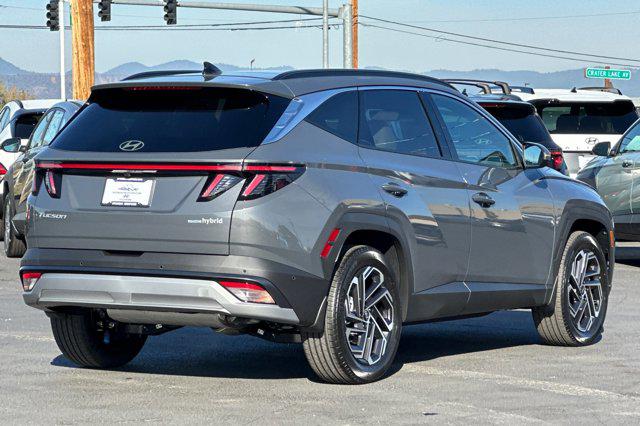 2026 Hyundai Tucson Hybrid Limited photo 4