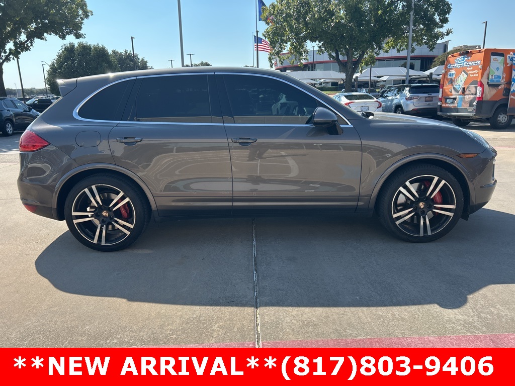 2014 Porsche Cayenne Turbo S photo 4