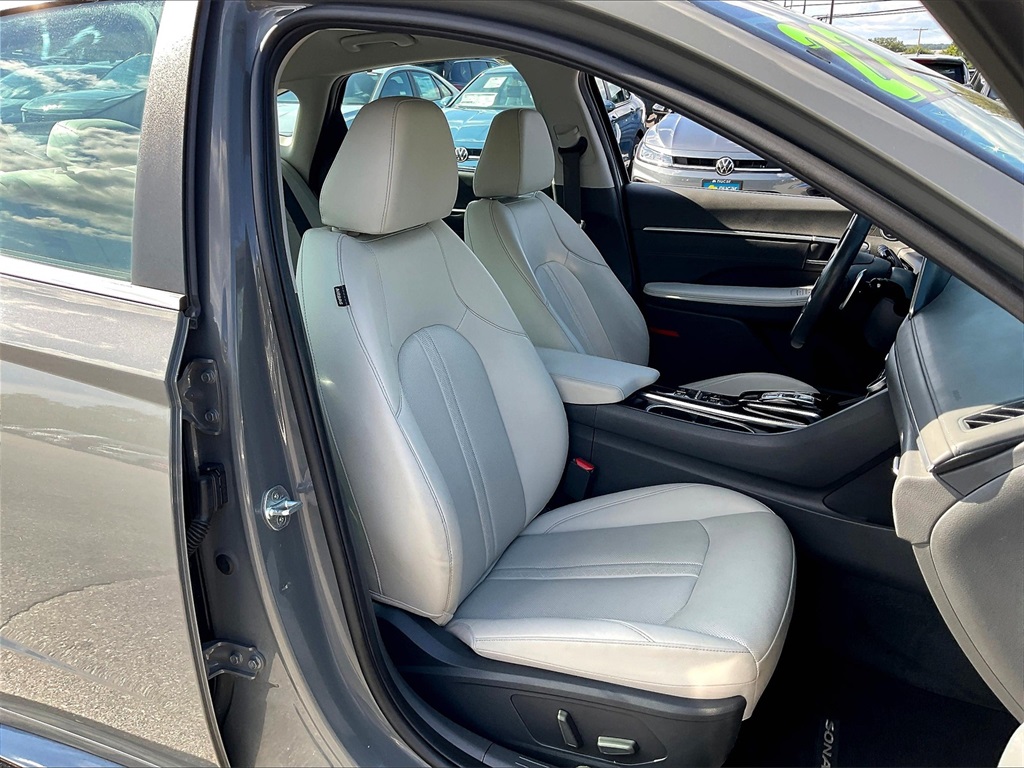 2022 Hyundai Sonata Hybrid Limited photo 10