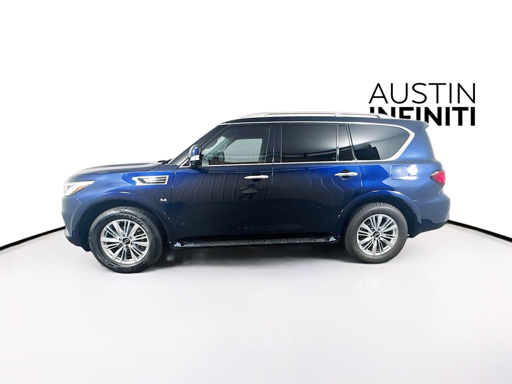 2019 Infiniti QX80 Luxe photo 3