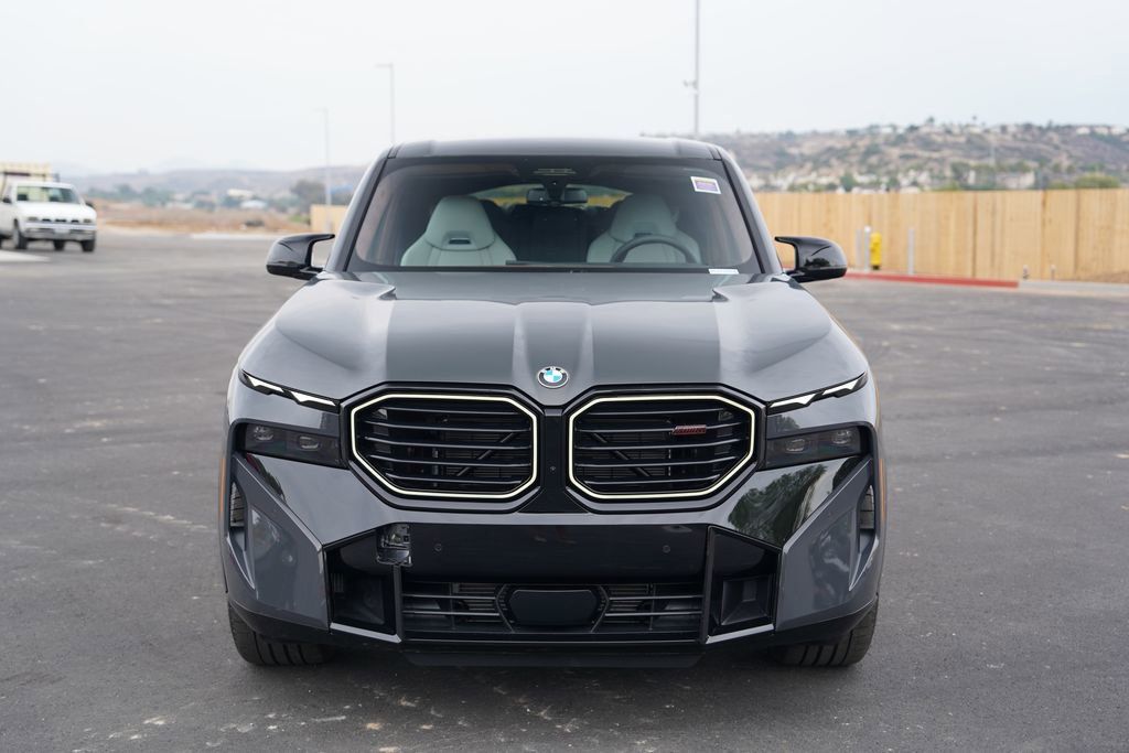 2025 Bmw XM Label Red photo 2