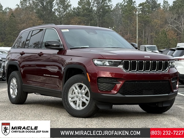 2025 Jeep Grand Cherokee Laredo's photo