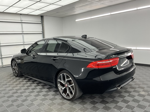 2018 Jaguar XE R-Sport photo 18
