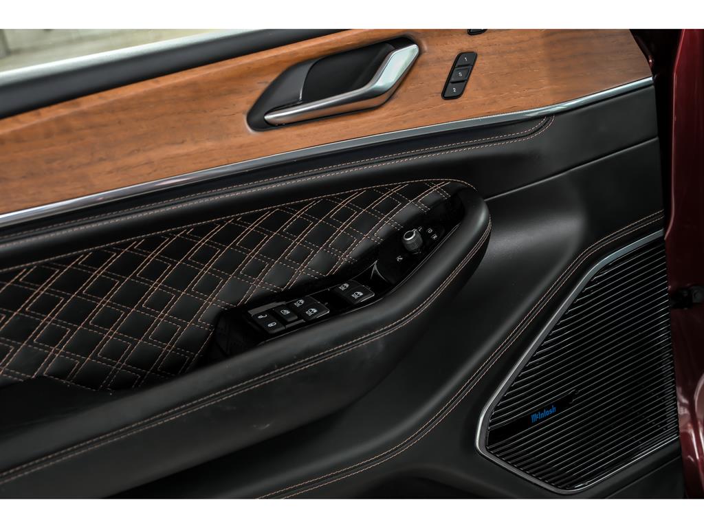 2022 Jeep Grand Cherokee L Summit photo 9